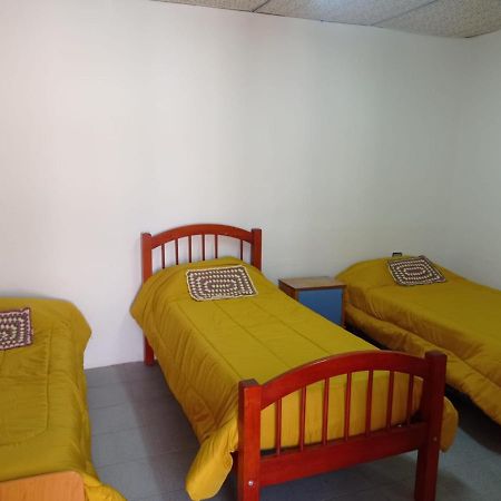 Hostel Yanay Chilecito Bagian luar foto